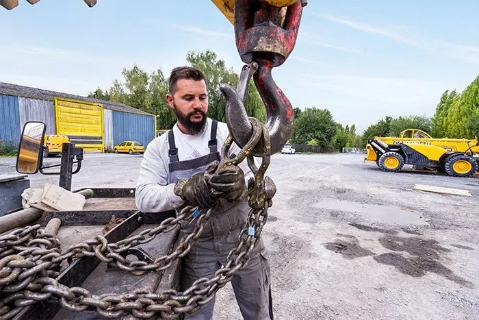 grue-electrique-chantier-intérieur