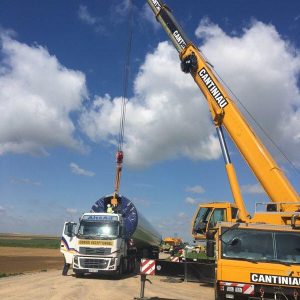 Matériel chargé sur un camion de transport 57